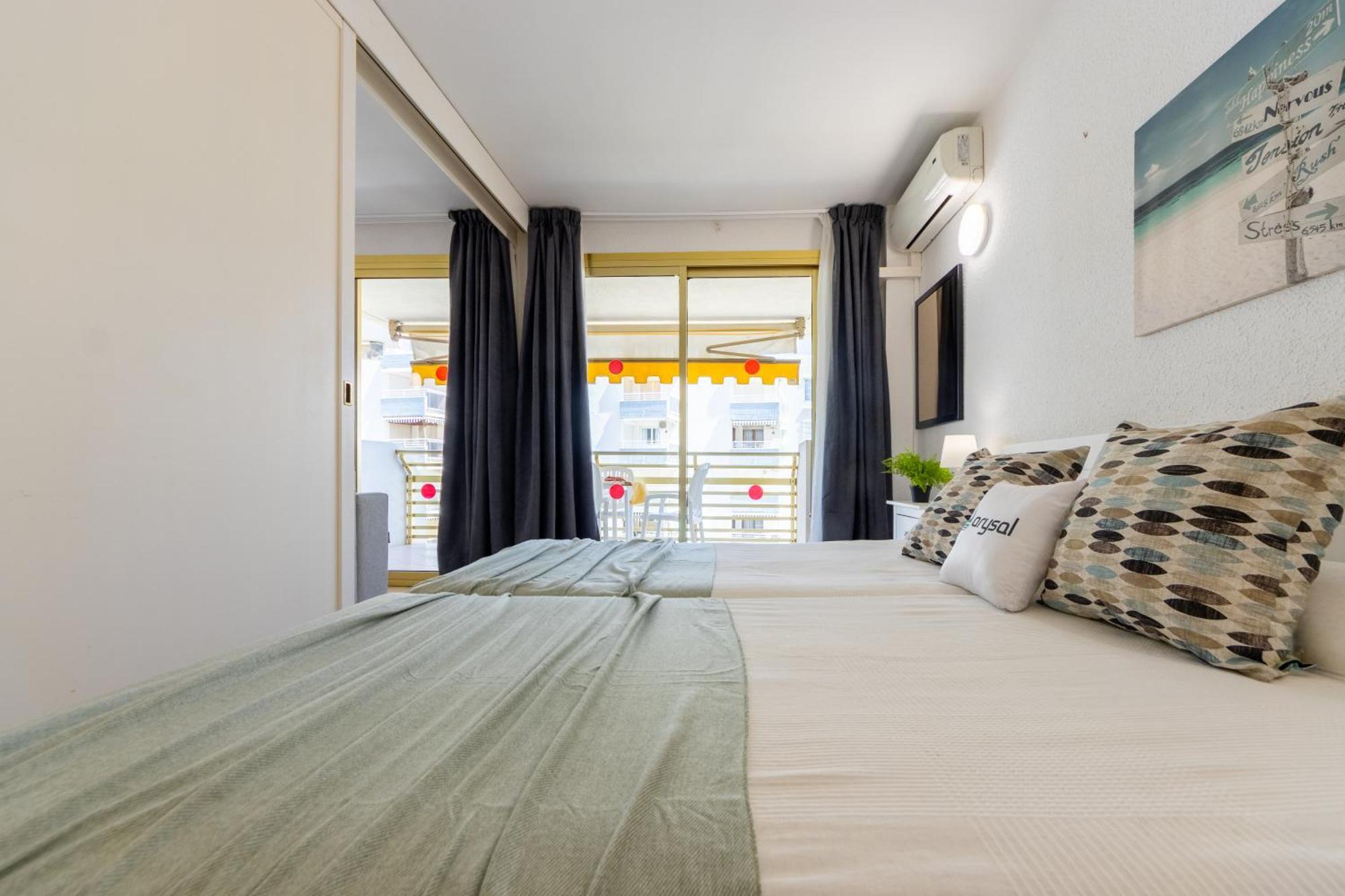Ferienwohnung Novelty I Arysal 2 Salou Exterior foto